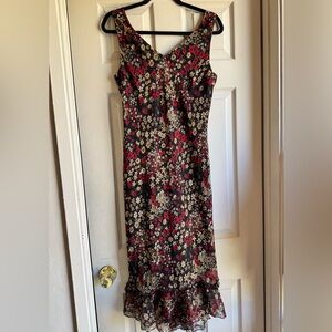 Romantic Floral Sleeveless V-Neck Midi Dress with Ruffles Hem Women’s Size 10